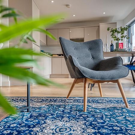 Summer Special Offer!! Cosy, Spacious, Stylish & Modern 2 Bedrooms City Apartment, Prime Location! Sleeps 6, Southampton Ocean Village - By Blue Puffin Stays Exterior foto