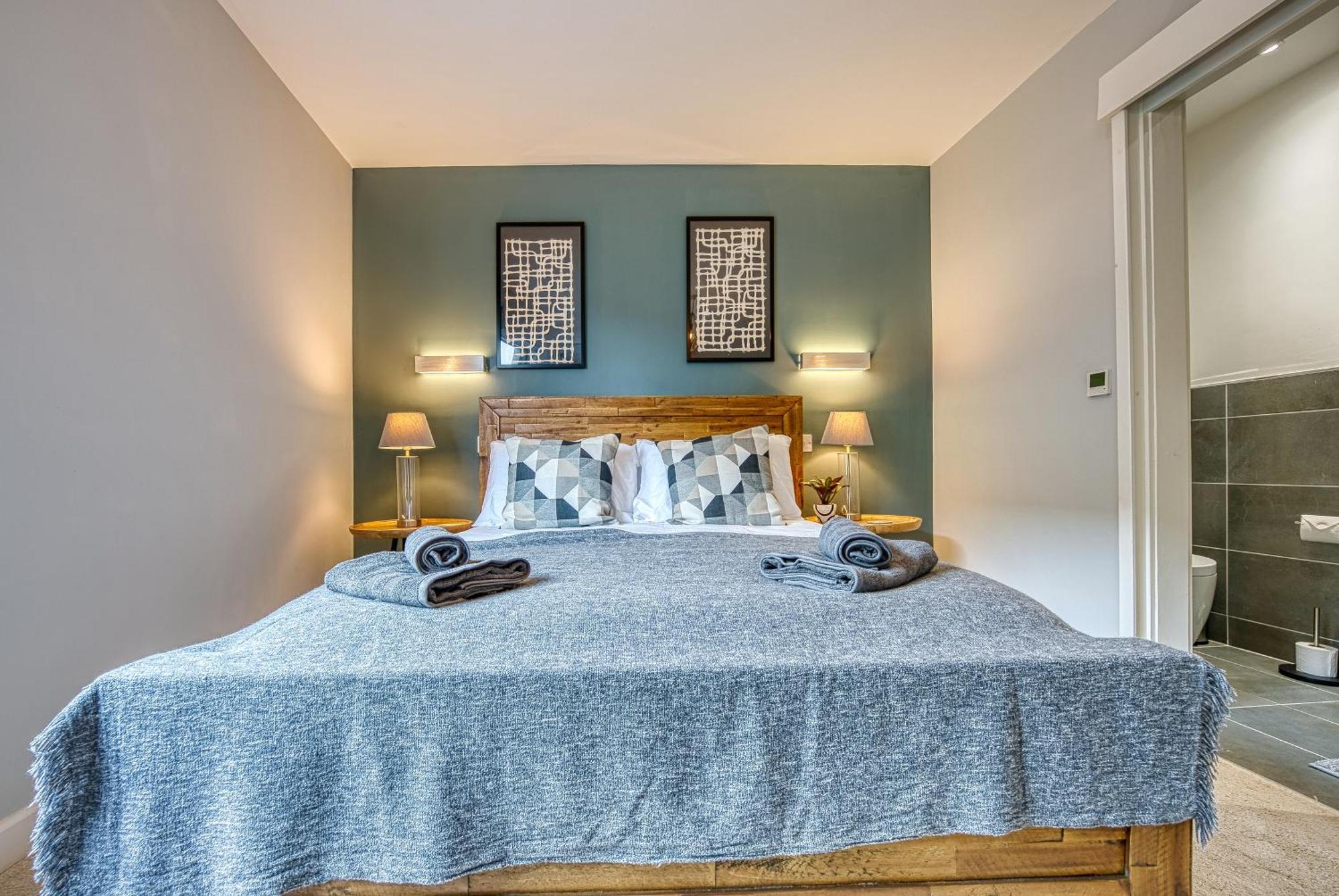 Summer Special Offer!! Cosy, Spacious, Stylish & Modern 2 Bedrooms City Apartment, Prime Location! Sleeps 6, Southampton Ocean Village - By Blue Puffin Stays Exterior foto